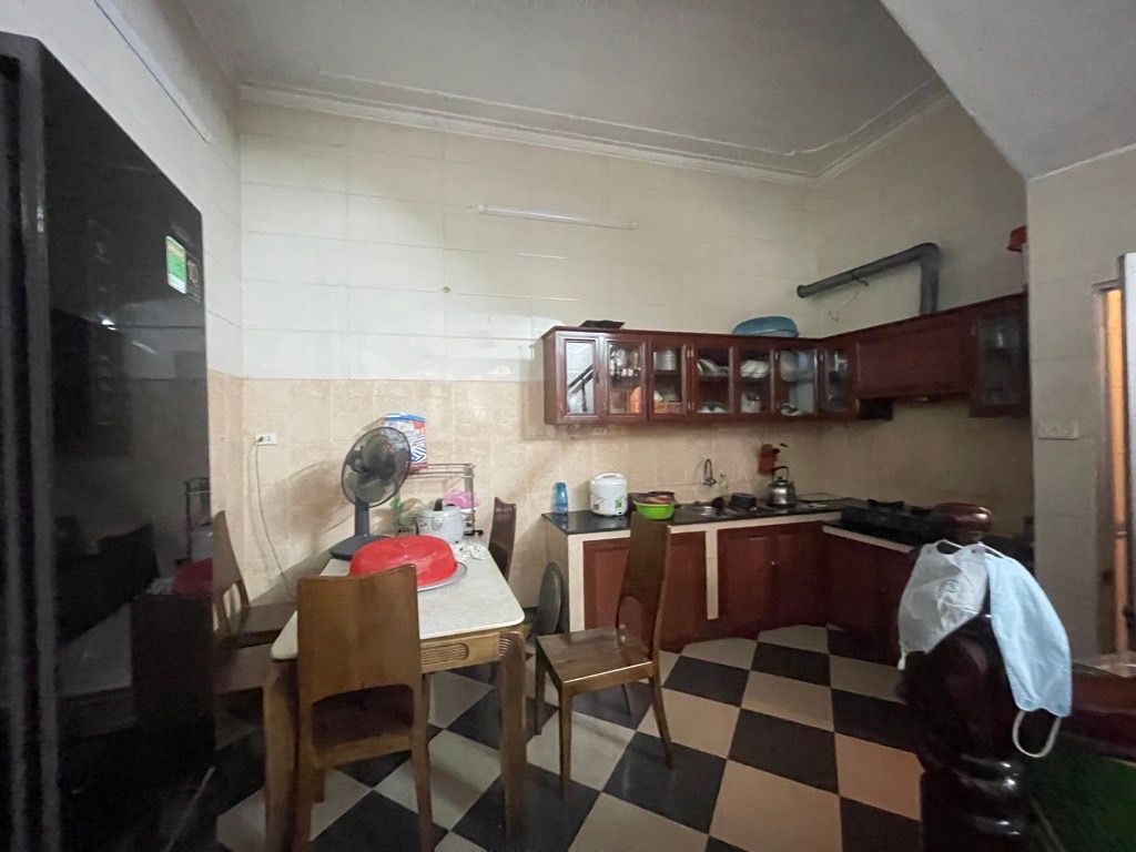 Bán nhà Nguyễn Văn Viên - diện tích 86.7m2 3 tầng - gần phố - giá 18,3 tỷ