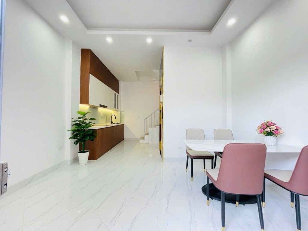 Bán nhà Thúy Lĩnh - diện tích 30m2 6 tầng - Ô TÔ TRÁNH 10M - giá 7,7 tỷ