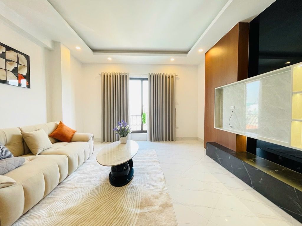 Bán nhà Thúy Lĩnh - diện tích 30m2 6 tầng - Ô TÔ TRÁNH 10M - giá 7,7 tỷ