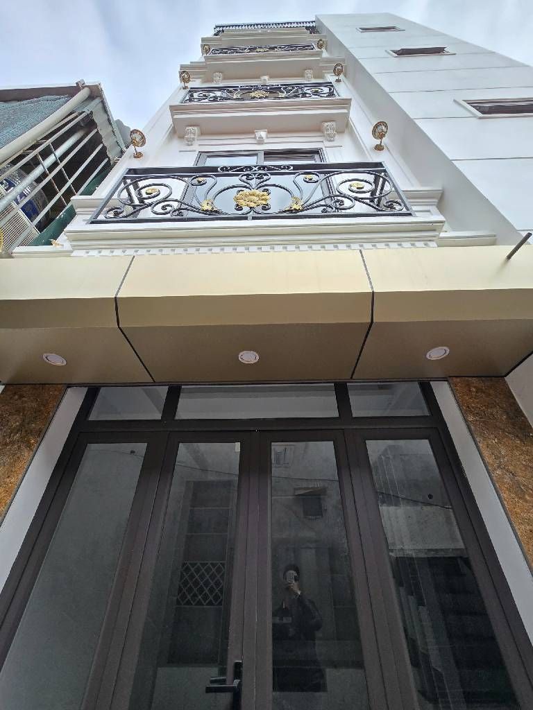 Bán nhà Thúy Lĩnh - diện tích 35.1m2 5 tầng - Sát mặt phố - giá 6,5 tỷ