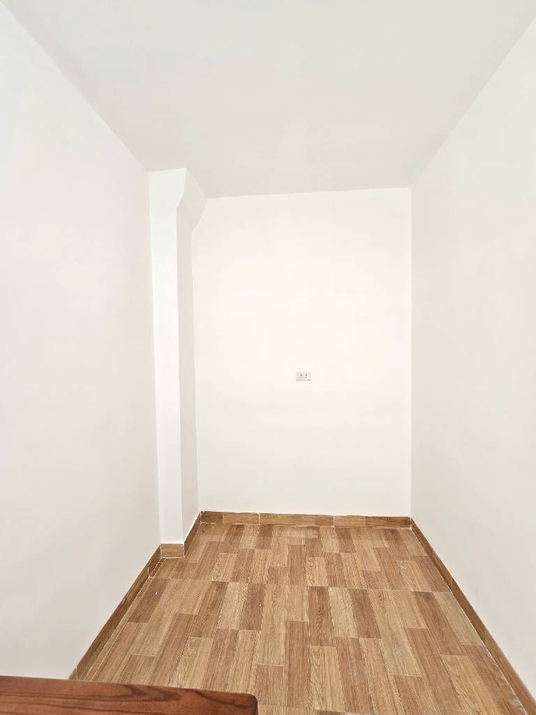 Bán nhà Thúy Lĩnh - diện tích 35.1m2 5 tầng - Sát mặt phố - giá 6,5 tỷ