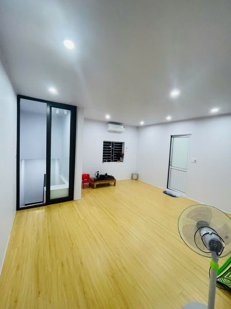 Bán nhà Nam Thành Công - diện tích 33,9m2 5 tầng - Cực hiếm - giá 5,9 tỷ