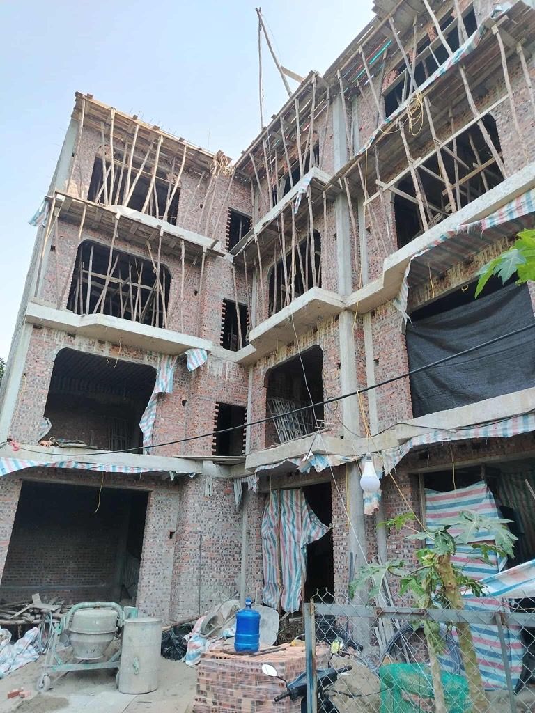 Bán nhà Bằng B - diện tích 50m2 6 tầng - ô tô vào thoải mái - giá 13,8 tỷ