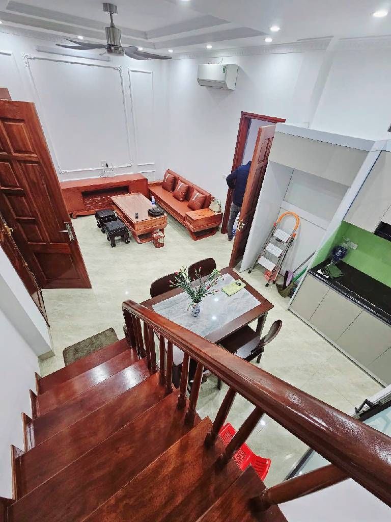 Bán nhà Khâm Thiên - diện tích 29.5m2 5 tầng - Ngõ 1 Khâm Thiên thẳng thoáng - giá 10,8 tỷ