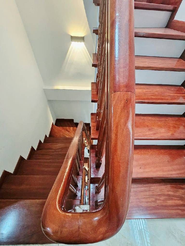 Bán nhà Khâm Thiên - diện tích 29.5m2 5 tầng - Ngõ 1 Khâm Thiên thẳng thoáng - giá 10,8 tỷ