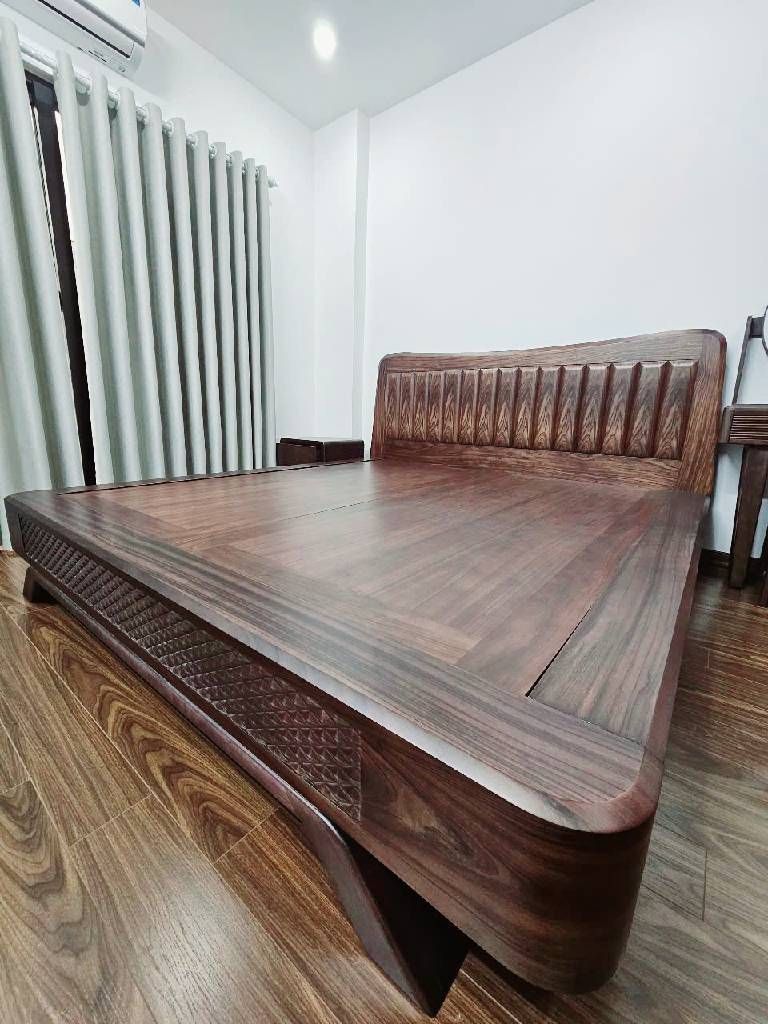 Bán nhà Khâm Thiên - diện tích 29.5m2 5 tầng - Ngõ 1 Khâm Thiên thẳng thoáng - giá 10,8 tỷ