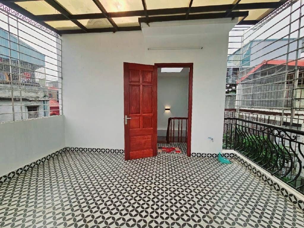 Bán nhà Khâm Thiên - diện tích 29.5m2 5 tầng - Ngõ 1 Khâm Thiên thẳng thoáng - giá 10,8 tỷ