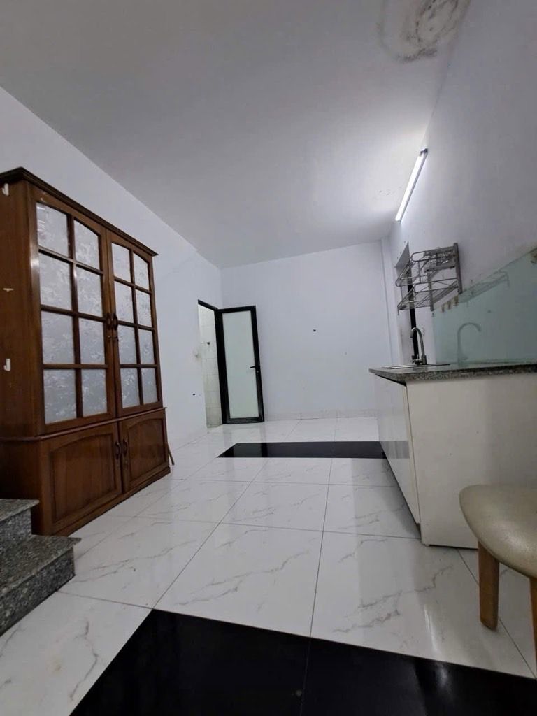 Bán nhà Nam Dư - diện tích 42m2 5 tầng - Lô góc hai mặt thoáng - giá 14,5 tỷ