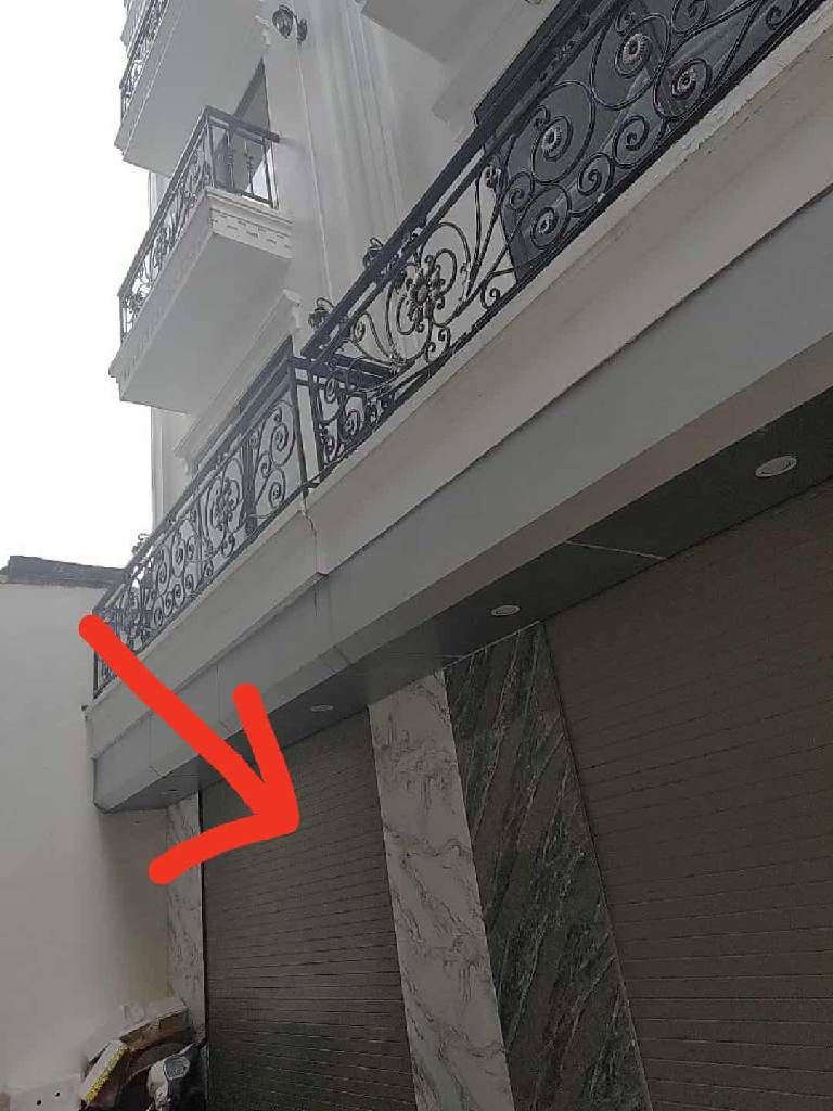 Bán nhà Nguyễn Khoái - diện tích 34,6m2 5 tầng - Nhà đẹp gần 2 trường đại học - giá 7,8 tỷ