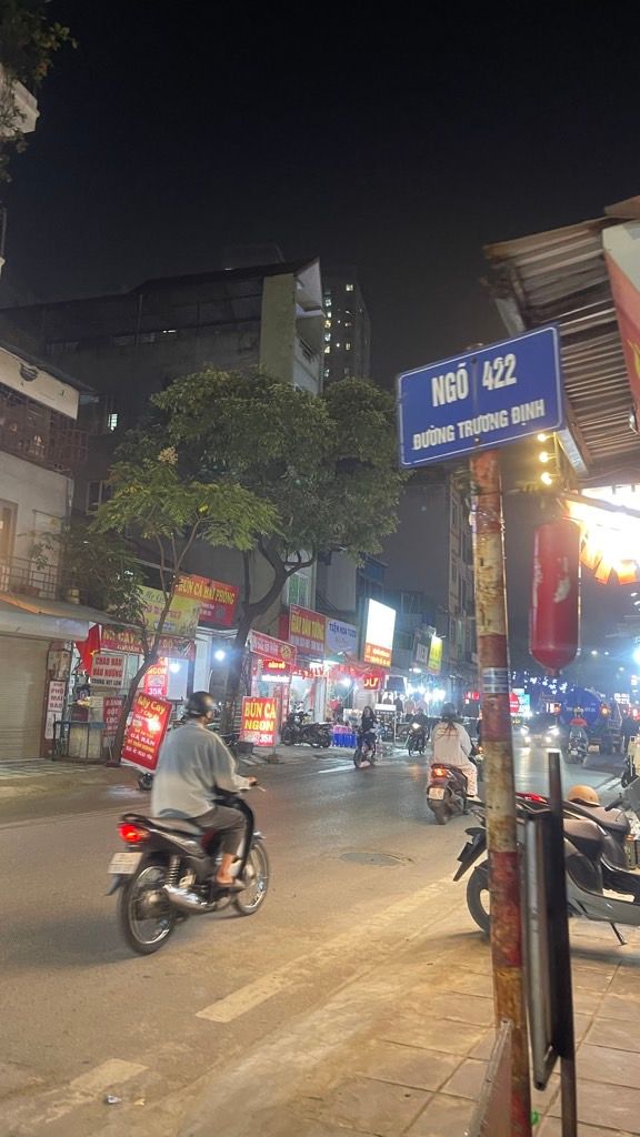 Bán nhà Trương Định - diện tích 65m2 4 tầng - Lô góc, ô tô đỗ chân nhà - giá 3,85 tỷ