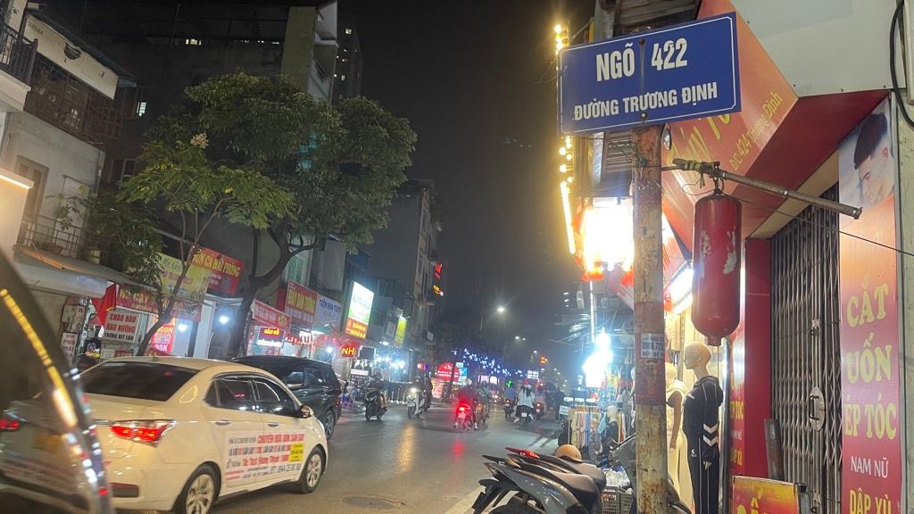 Bán nhà Trương Định - diện tích 65m2 4 tầng - Lô góc, ô tô đỗ chân nhà - giá 3,85 tỷ