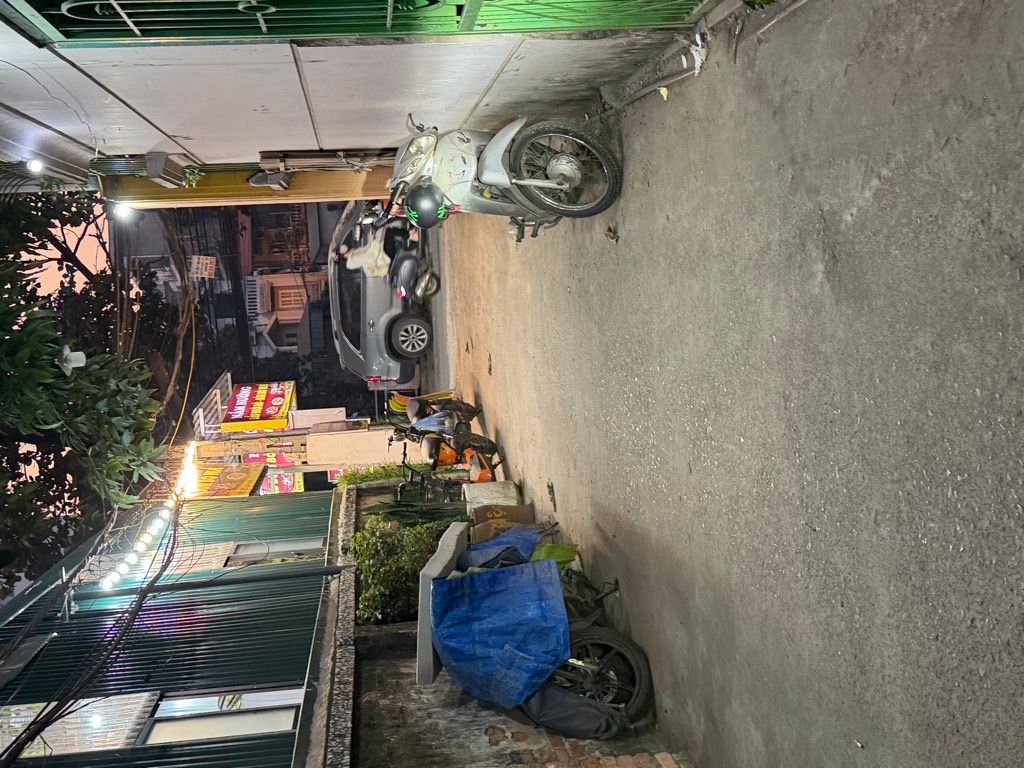 Bán nhà Quan Nhân - diện tích 50m2 1 tầng - Ô TÔ đỗ cửa - giá 2,45 tỷ