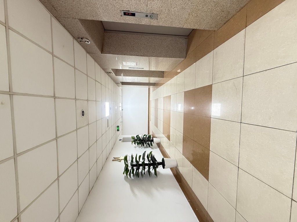 Bán nhà Minh Khai - diện tích 96.7m2 1 tầng - Chung cư Skylight - giá 8,4 tỷ