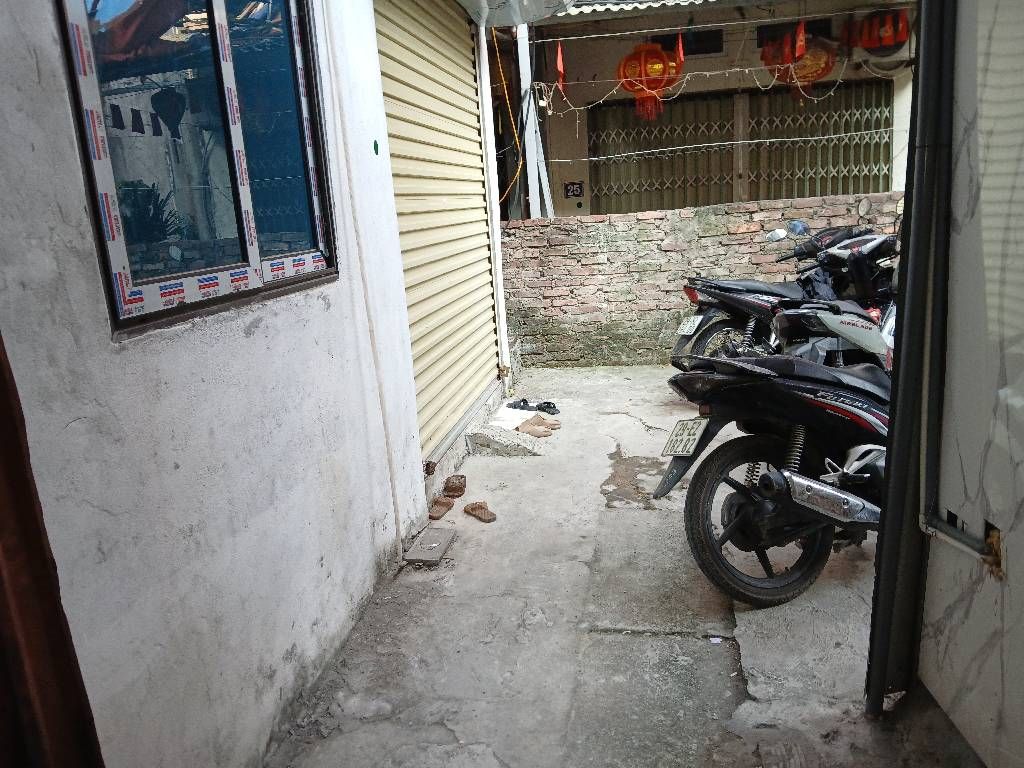 Bán nhà Bùi Xương Trạch - diện tích 30,8m2 2 tầng - Nhà nhỏ tiền - công năng đầy đủ - giá 1,9 tỷ