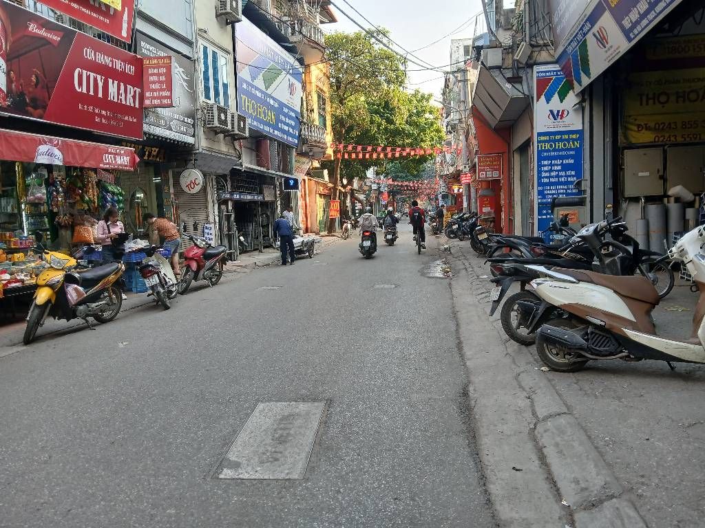 Bán nhà Bùi Xương Trạch - diện tích 30,8m2 2 tầng - Nhà nhỏ tiền - công năng đầy đủ - giá 1,9 tỷ