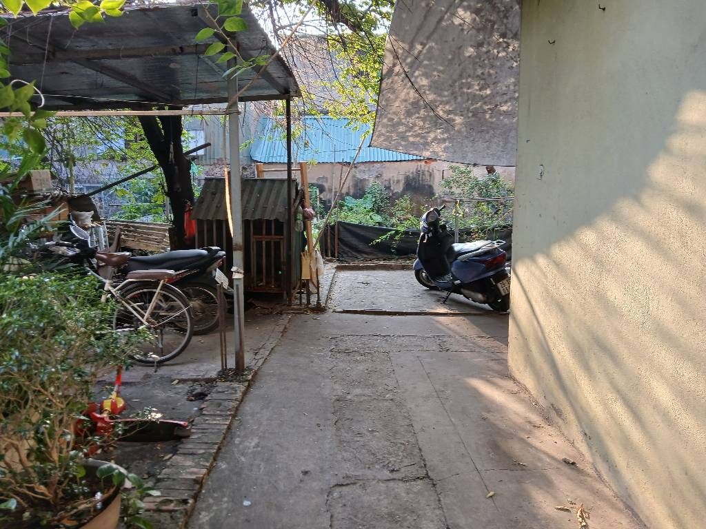 Bán nhà Bùi Xương Trạch - diện tích 30,8m2 2 tầng - Nhà nhỏ tiền - công năng đầy đủ - giá 1,9 tỷ