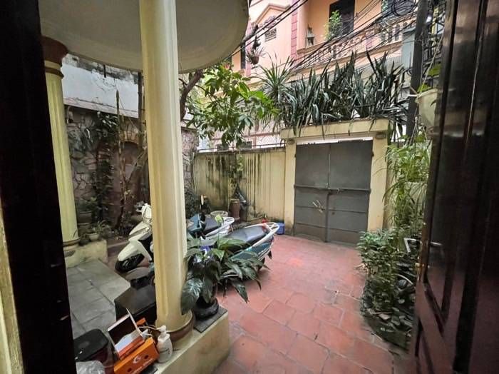 Bán nhà Hoàng Mai - diện tích 79m2 4 tầng - Lô góc 3 mặt thoáng - giá 24 tỷ