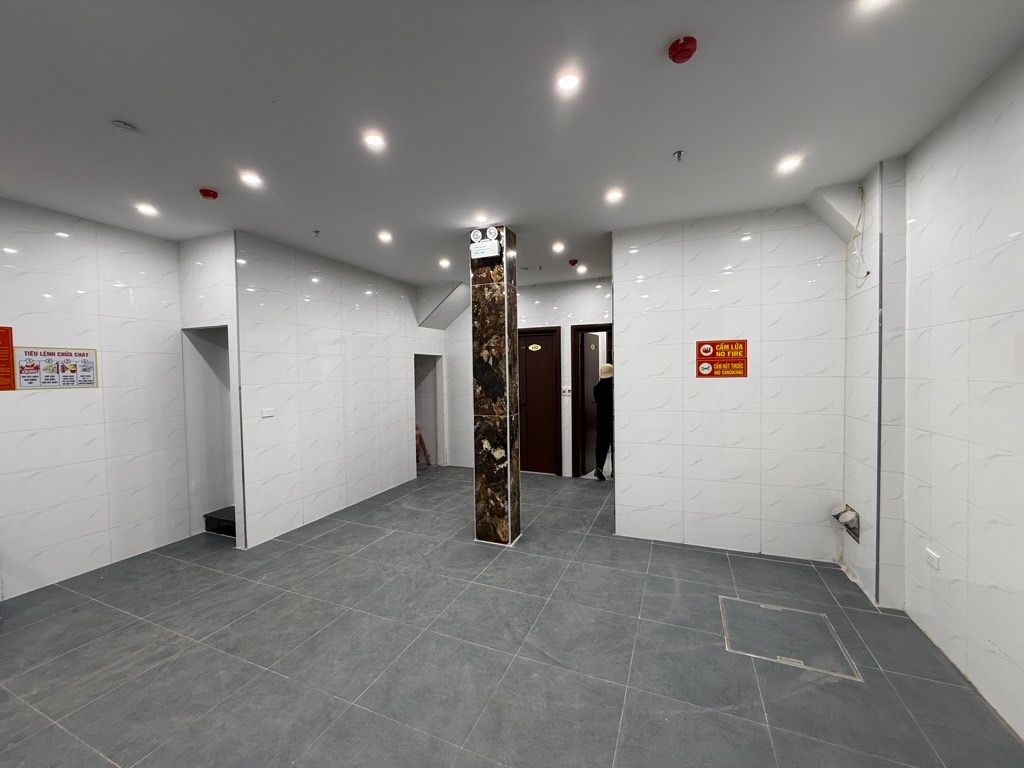 Bán nhà Ngõ Trung Tả - diện tích 70m2 6 tầng - Căn hộ dịch vụ mới hoàn thiện - giá 16,5 tỷ