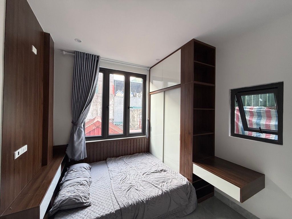 Bán nhà Ngõ Trung Tả - diện tích 70m2 6 tầng - Căn hộ dịch vụ mới hoàn thiện - giá 16,5 tỷ