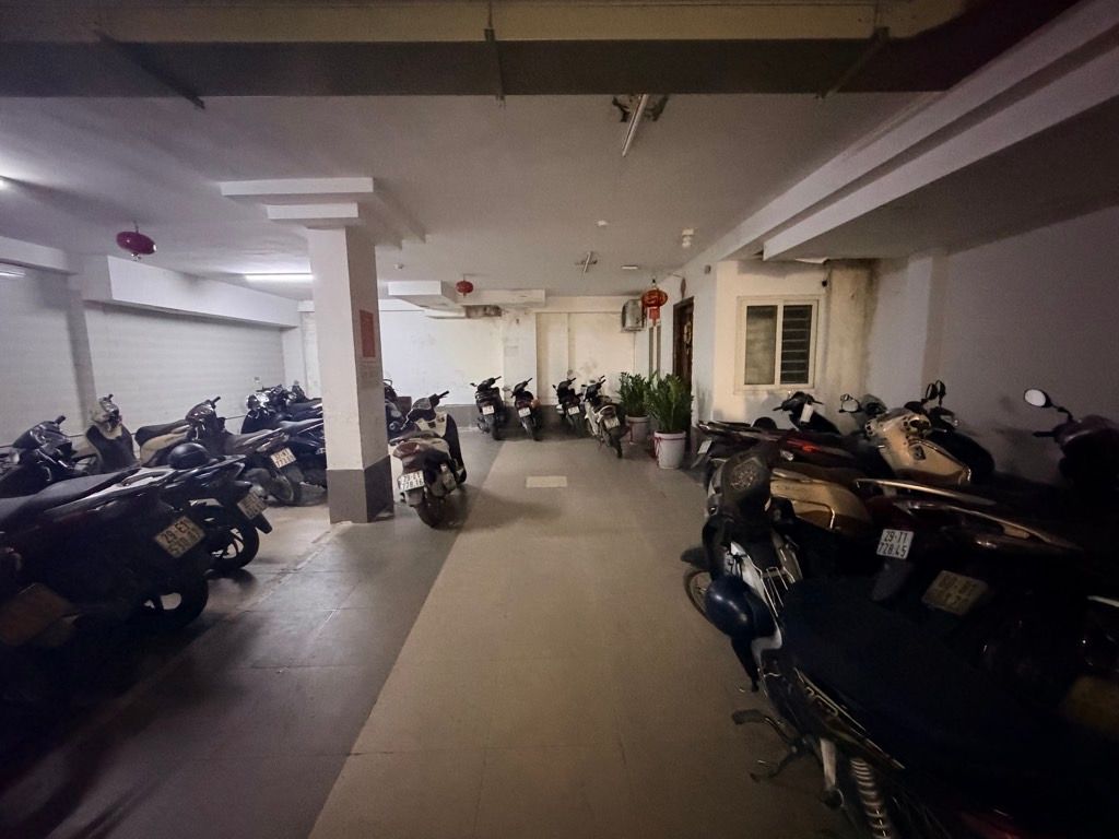 Bán nhà Khương Hạ - diện tích 52m2 7 tầng - Ô tô đỗ tận cửa - giá 2,45 tỷ