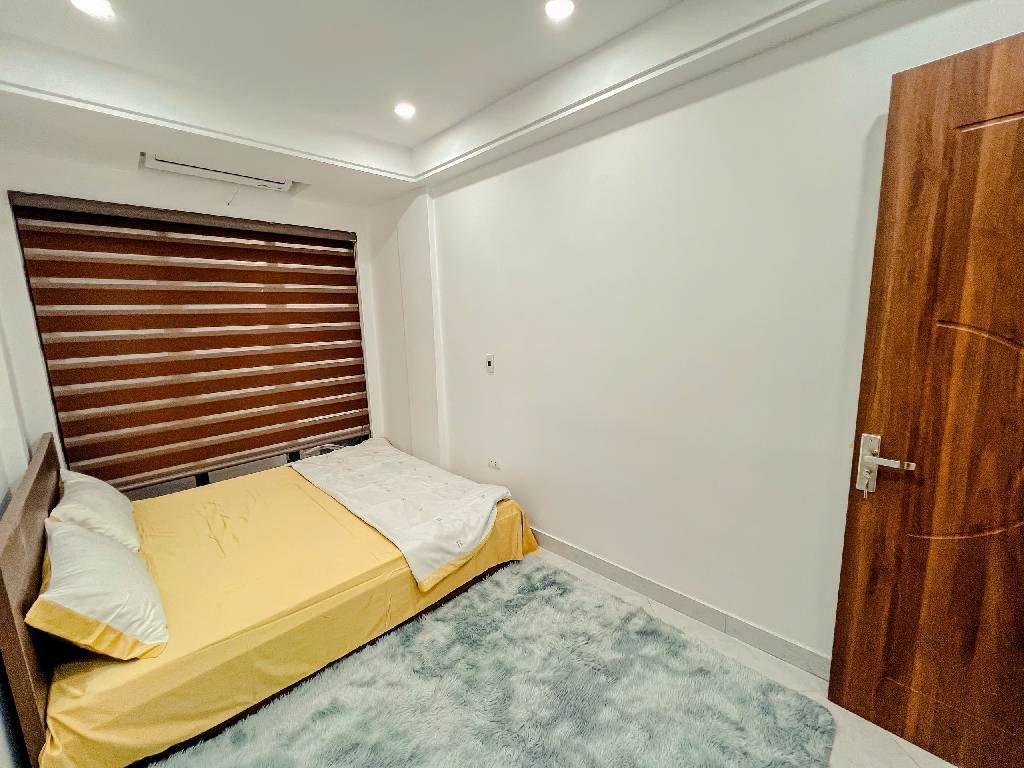 Bán nhà Linh Quang - diện tích 36.3m2 6 tầng - Nhà đẹp trung tâm phố, 8 phòng ngủ, full nội thất - giá 9,2 tỷ