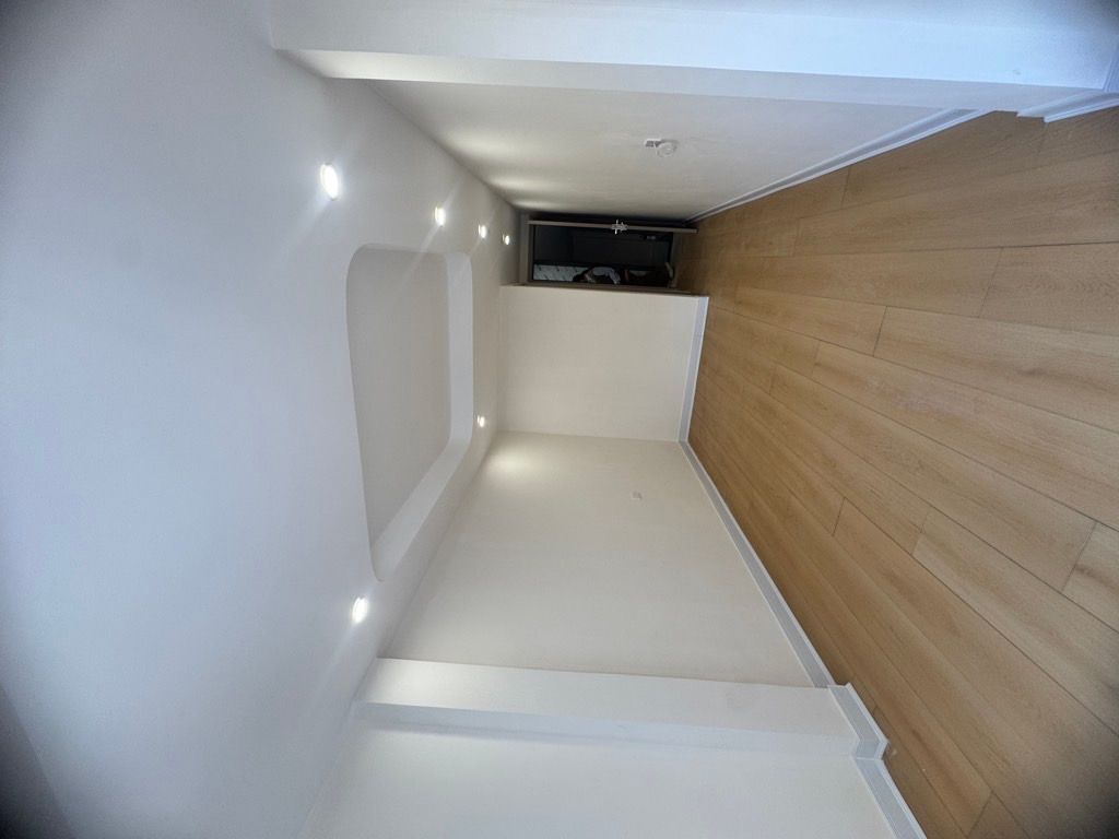 Bán nhà Phương Mai - diện tích 31.5m2 6 tầng - GẦN HỒ PHƯƠNG MAI - NHÀ ĐẸP - THANG MÁY - giá 10,5 tỷ