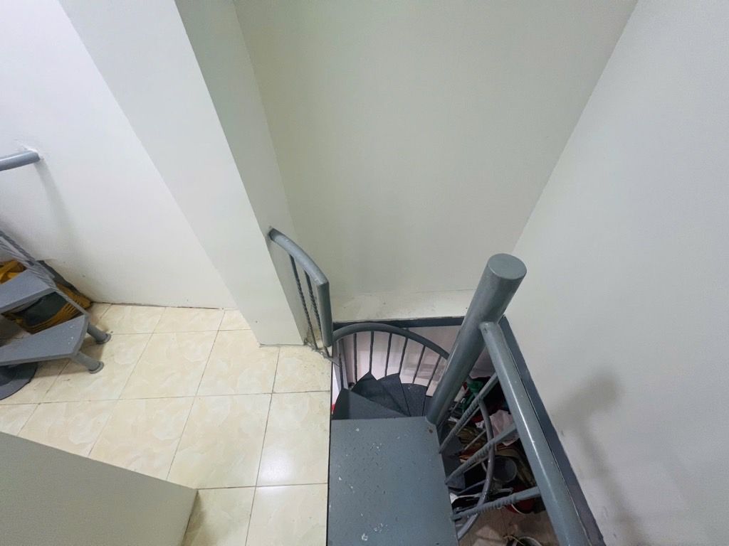 Bán nhà Hoà Bình - diện tích 25.5m2 3 tầng - Ngõ nông, vài bước ra đường lớn - giá 2,68 tỷ