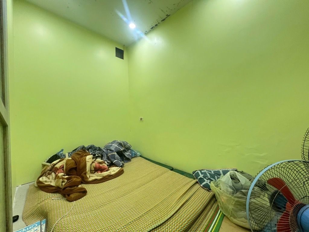 Bán nhà Hoà Bình - diện tích 25.5m2 3 tầng - Ngõ nông, vài bước ra đường lớn - giá 2,68 tỷ