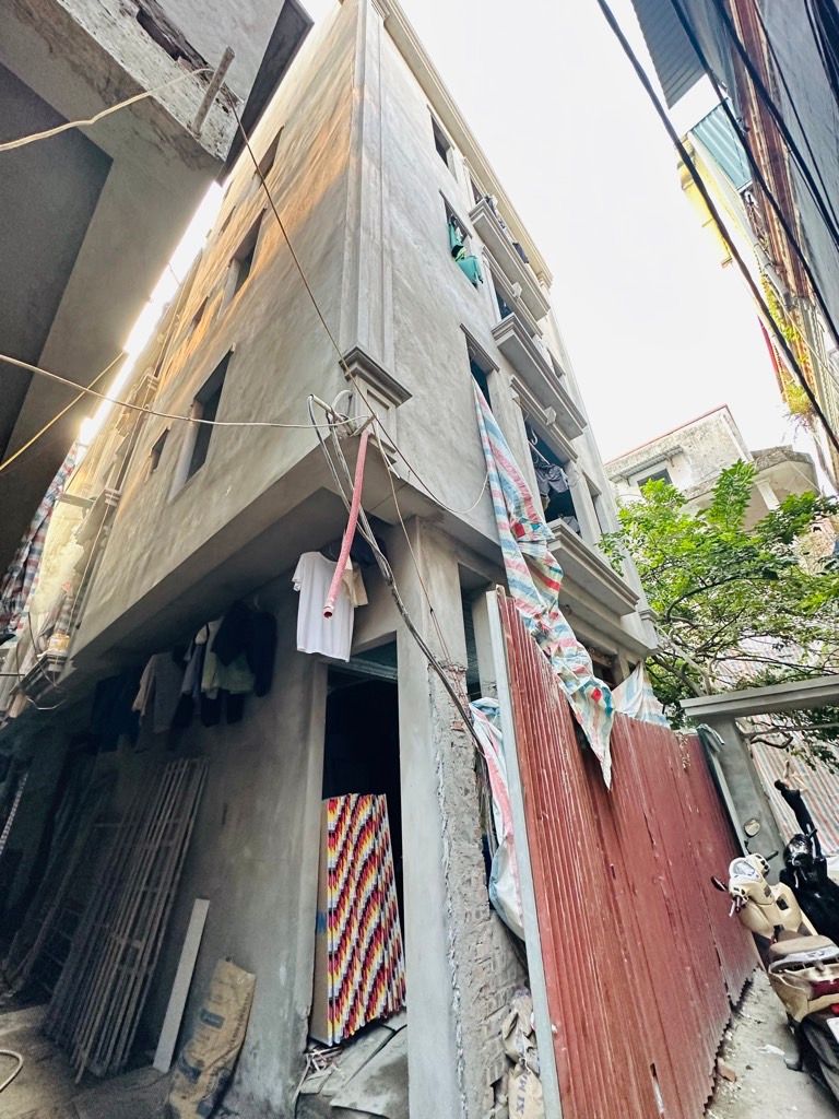 Bán nhà Bạch Đằng - diện tích 34.1m2 5 tầng - lô góc 2 mặt tiền - giá 12 tỷ