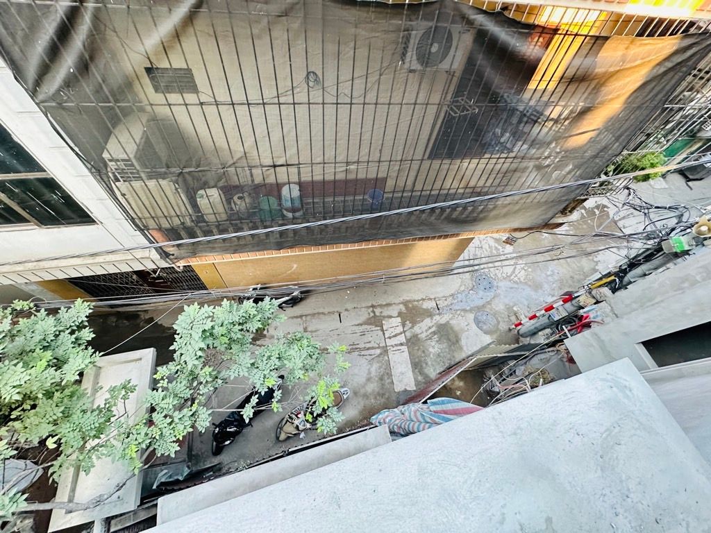 Bán nhà Bạch Đằng - diện tích 34.1m2 5 tầng - lô góc 2 mặt tiền - giá 12 tỷ