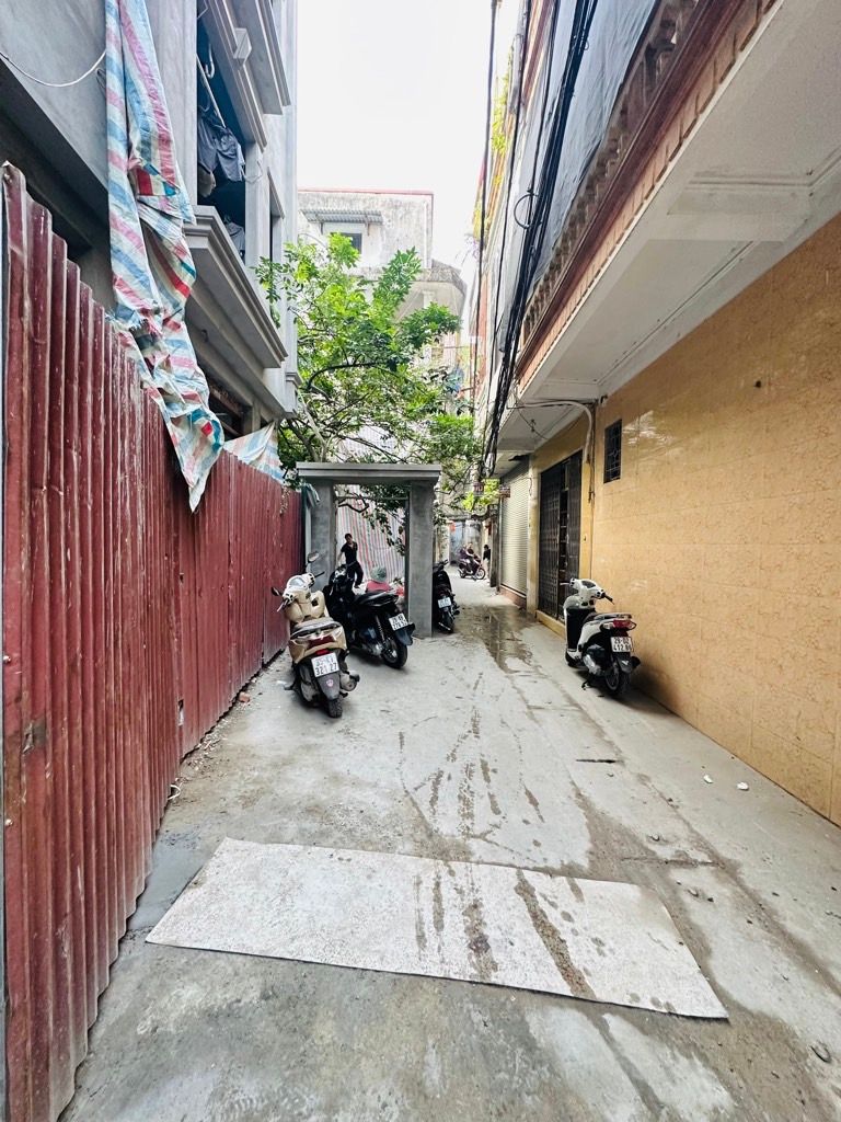 Bán nhà Bạch Đằng - diện tích 34.1m2 5 tầng - lô góc 2 mặt tiền - giá 12 tỷ