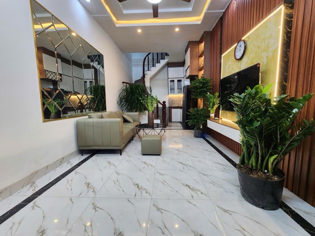 Bán nhà Thanh Lân - diện tích 30m2 4 tầng - Ô TÔ ĐỖ GẦN MẶT PHỐ - giá 6,3 tỷ