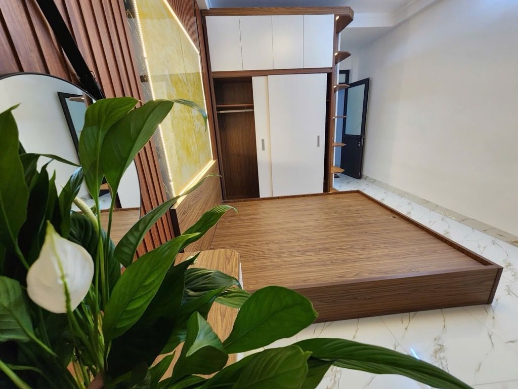 Bán nhà Thanh Lân - diện tích 30m2 4 tầng - Ô TÔ ĐỖ GẦN MẶT PHỐ - giá 6,3 tỷ