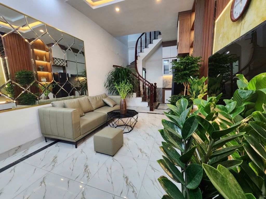 Bán nhà Thanh Lân - diện tích 30m2 4 tầng - Ô TÔ ĐỖ GẦN MẶT PHỐ - giá 6,3 tỷ