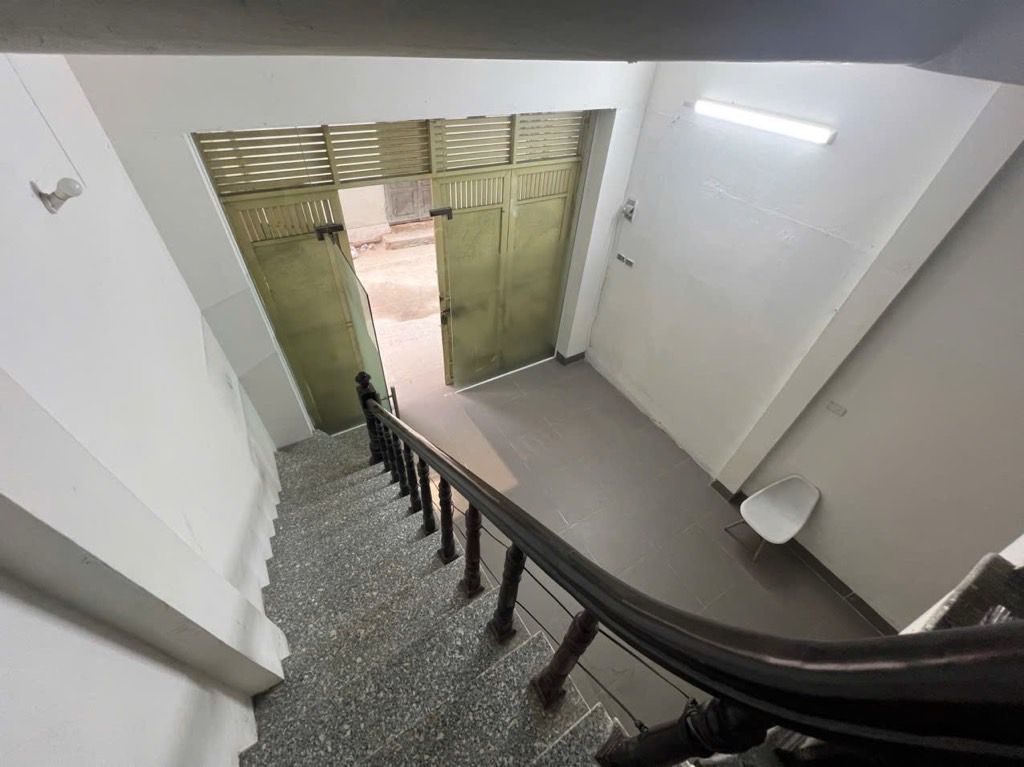 Bán nhà Bạch Đằng - diện tích 38m2 4 tầng - Mặt ngõ ô tô - giá 15,9 tỷ