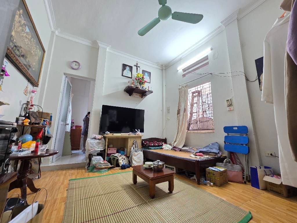 Bán nhà Nguyễn Lương Bằng - diện tích 28.7m2 3 tầng - Ô tô tránh - giá 15,2 tỷ