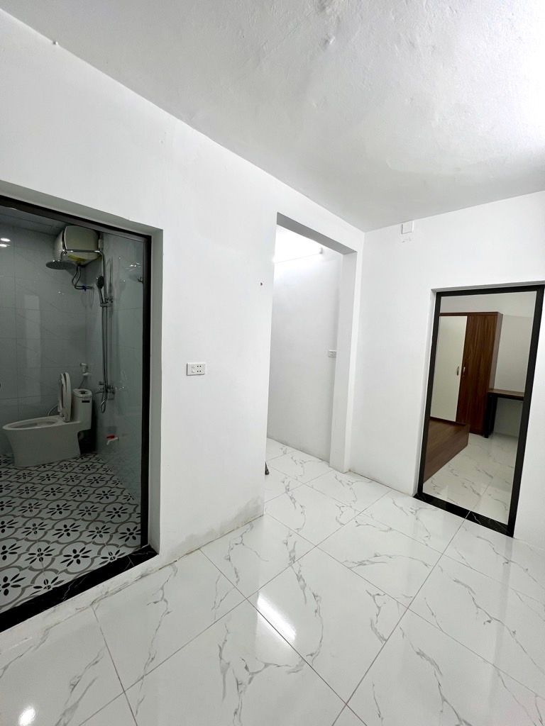 Bán nhà Tập thể Kim Giang - diện tích 70m2 5 tầng - Lô góc, view sân trường - giá 4,48 tỷ