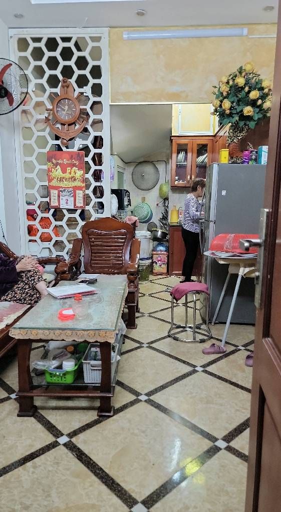 Bán nhà Lĩnh Nam - diện tích 20m2 5 tầng - Ô TÔ TRÁNH - giá 3,7 tỷ