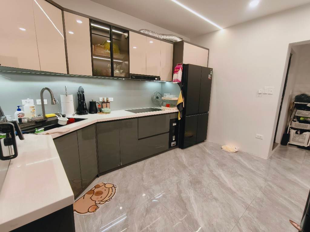 Bán nhà Đê La Thành - diện tích 48,3m2 1 tầng - Ô tô đỗ ngày đêm - giá 8,6 tỷ