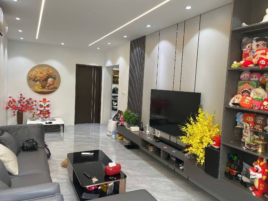 Bán nhà Đê La Thành - diện tích 48,3m2 1 tầng - Ô tô đỗ ngày đêm - giá 8,6 tỷ