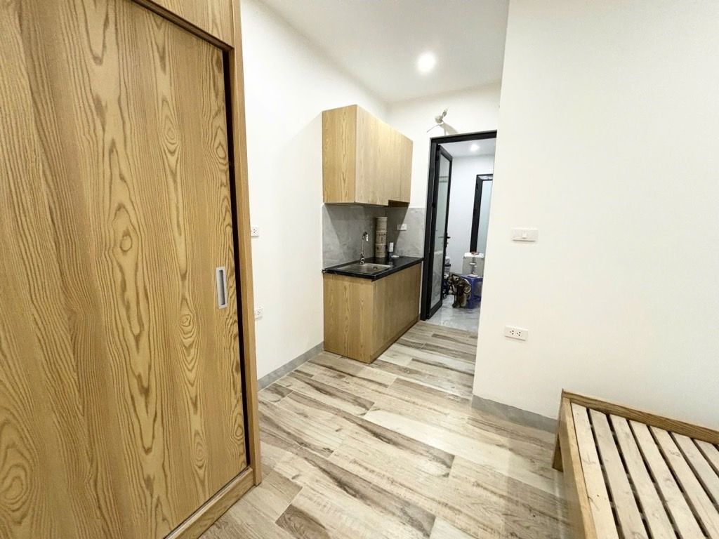 Bán nhà Chính Kinh - diện tích 43,6m2 7 tầng - Lô góc, gần nhiều trường đại học lớn - giá 15 tỷ