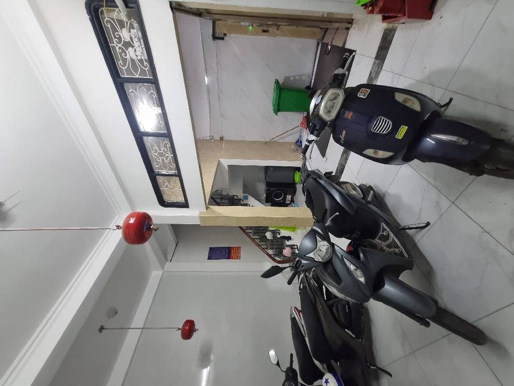 Bán nhà Nguyễn Trãi - diện tích 53.7m2 4 tầng - Nhà thiết kế dạng căn hộ cho thuê - giá 12,4 tỷ