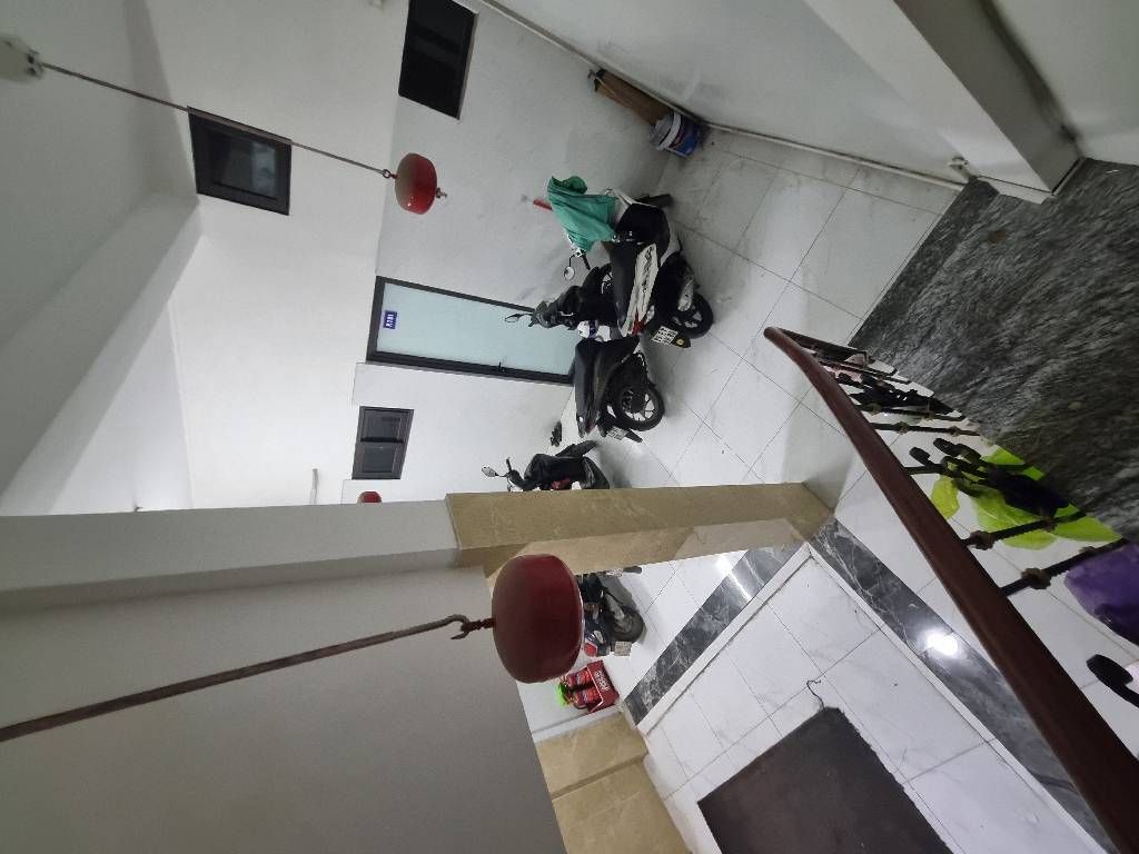 Bán nhà Nguyễn Trãi - diện tích 53.7m2 4 tầng - Nhà thiết kế dạng căn hộ cho thuê - giá 12,4 tỷ