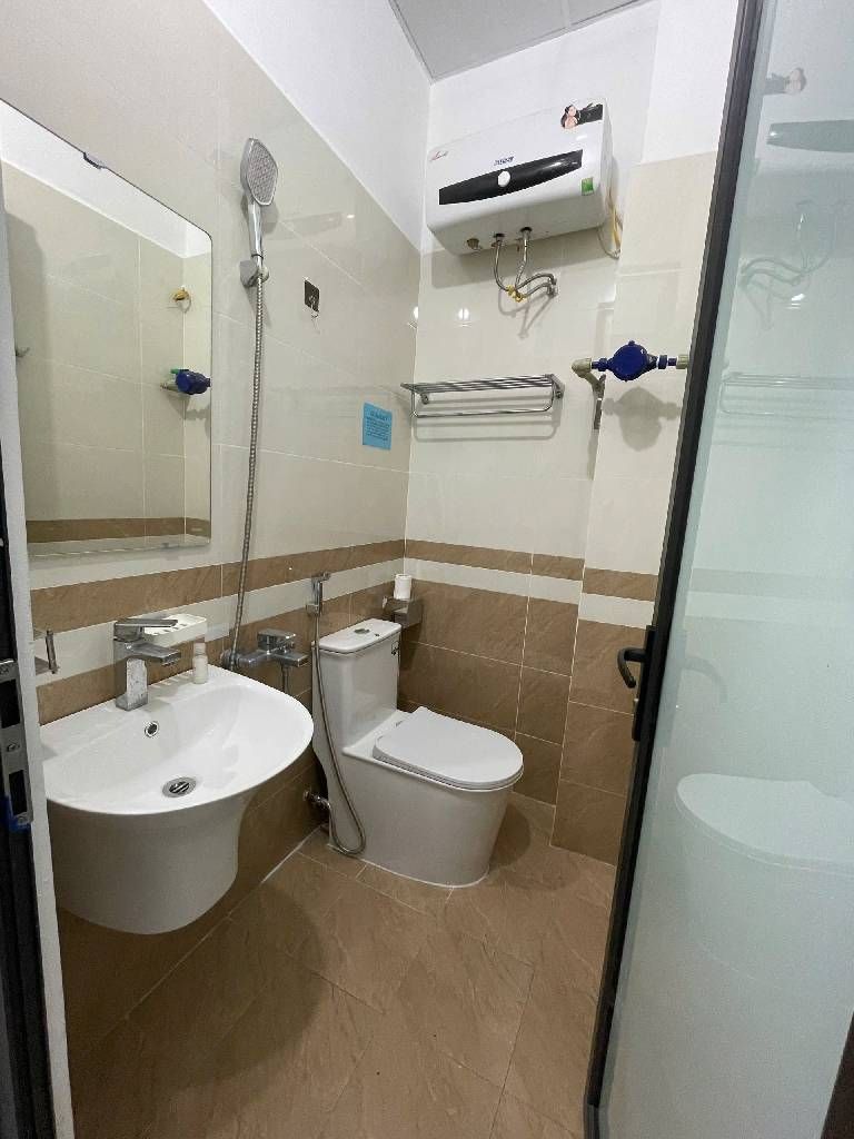 Bán nhà Nguyễn Trãi - diện tích 53.7m2 4 tầng - Nhà thiết kế dạng căn hộ cho thuê - giá 12,4 tỷ