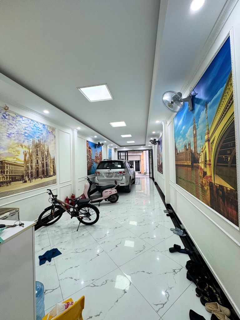 Bán nhà Tân Mai - diện tích 71m2 6 tầng - Ô TÔ TRÁNH - giá 23,5 tỷ