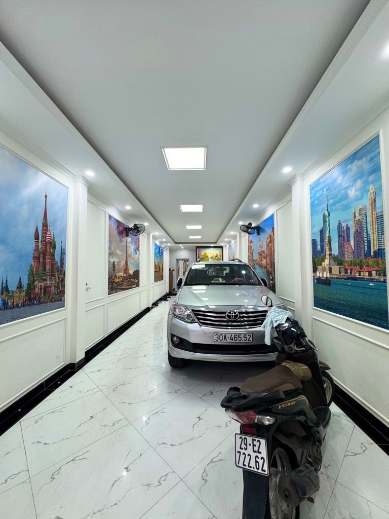 Bán nhà Tân Mai - diện tích 71m2 6 tầng - Ô TÔ TRÁNH - giá 23,5 tỷ