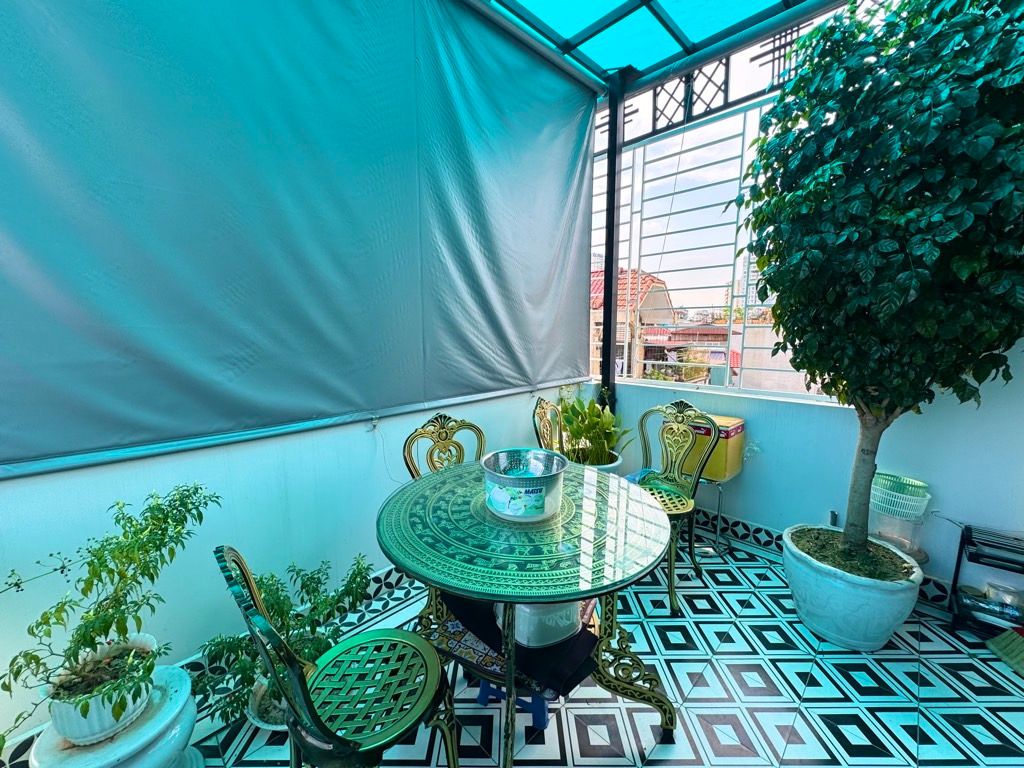 Bán nhà Tân Mai - diện tích 71m2 6 tầng - Ô TÔ TRÁNH - giá 23,5 tỷ