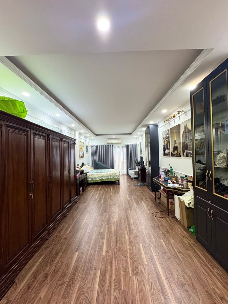 Bán nhà Tân Mai - diện tích 71m2 6 tầng - Ô TÔ TRÁNH - giá 23,5 tỷ