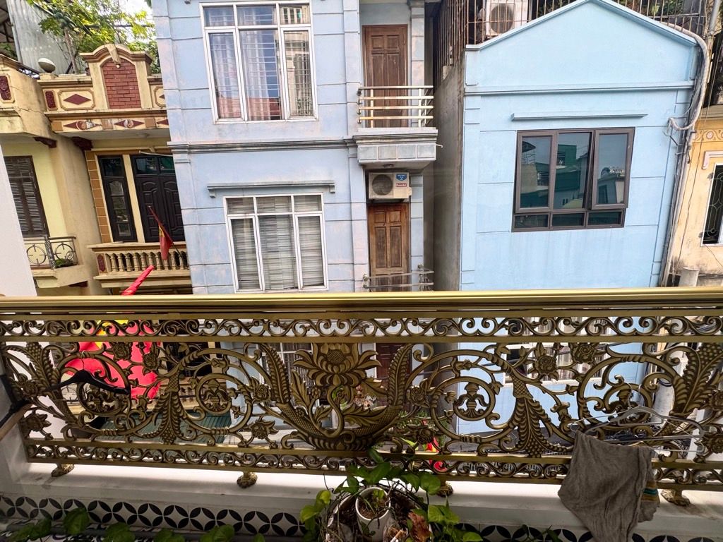 Bán nhà Tân Mai - diện tích 71m2 6 tầng - Ô TÔ TRÁNH - giá 23,5 tỷ