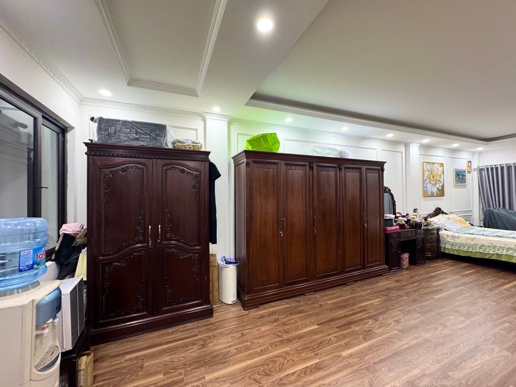 Bán nhà Tân Mai - diện tích 71m2 6 tầng - Ô TÔ TRÁNH - giá 23,5 tỷ